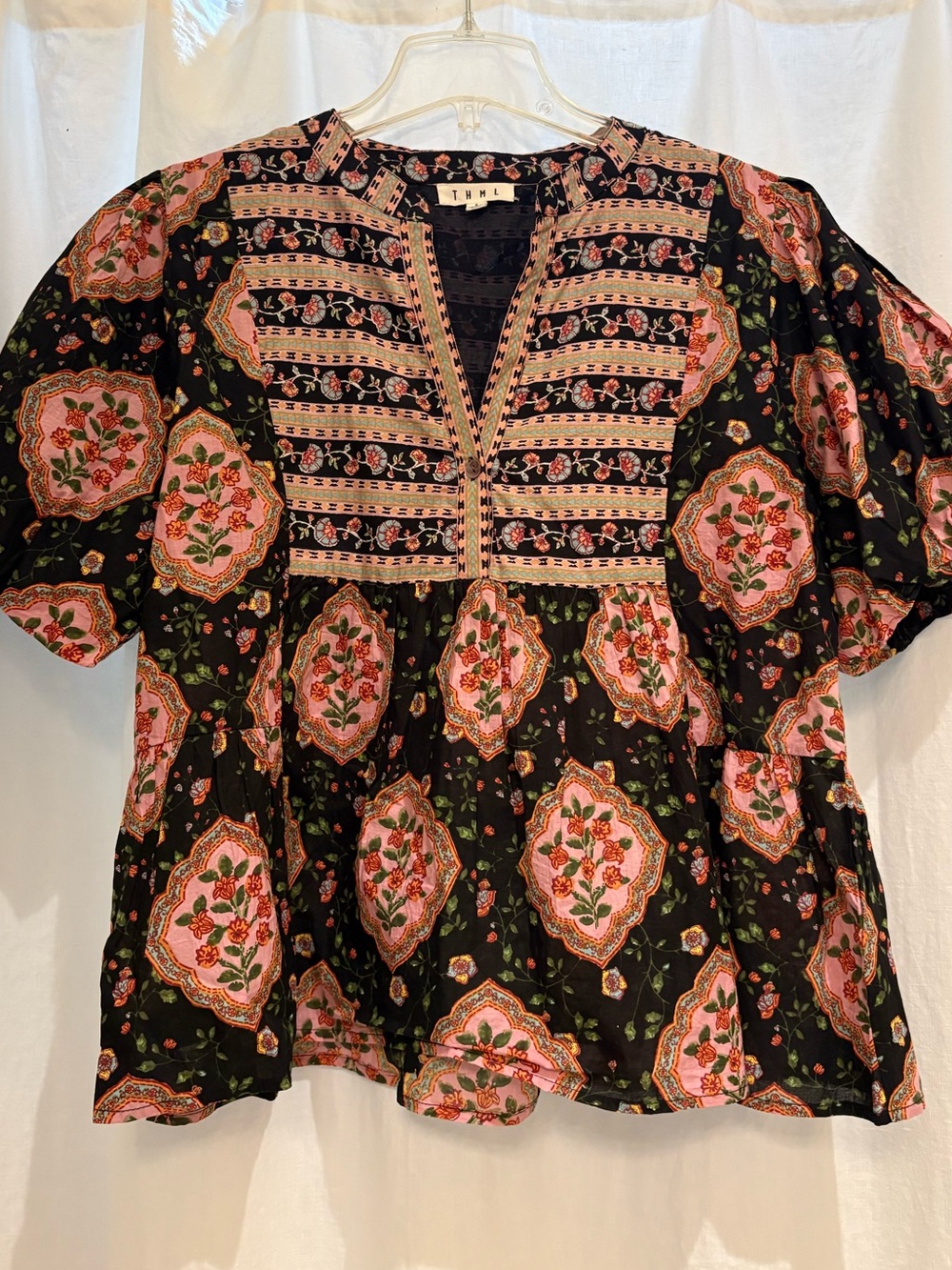THML Black Boho Medallion Print Puff-Sleeve Blouse
